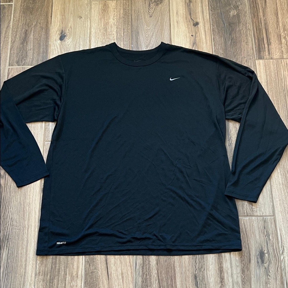 Nike Men's Black Dri-FIT Long Sleeve Tee